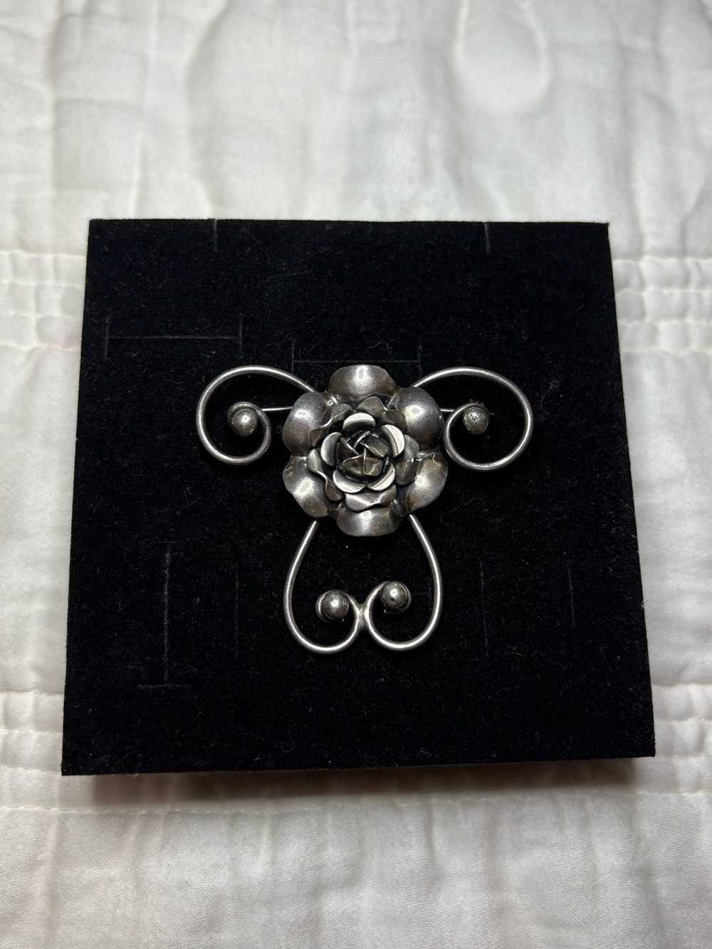 Vintage 925 Sterling Sliver Flower Brooch